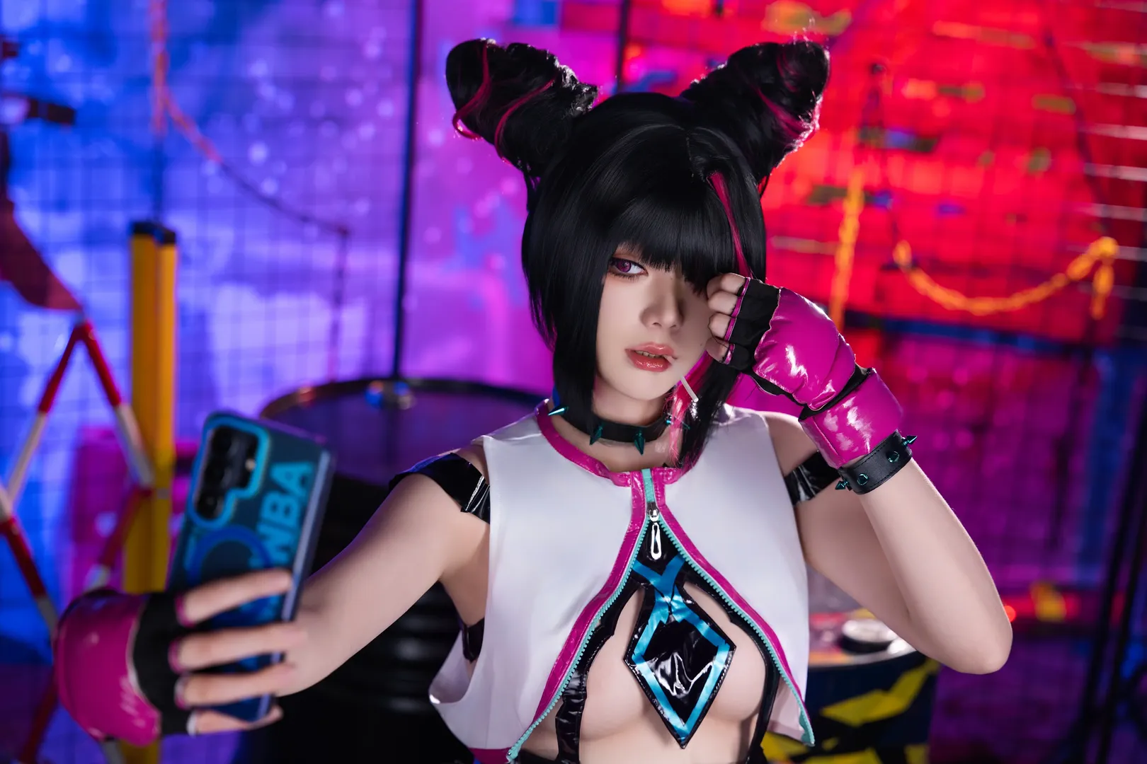 韩蛛俐cos 街头霸王 霓虹灯光下的格斗少女 - 第 3 张