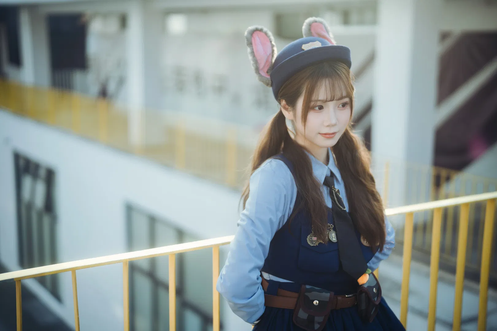 【朱迪cos】疯狂动物城兔子警官出街，广州街头抓拍野生朱迪 - 第 4 张
