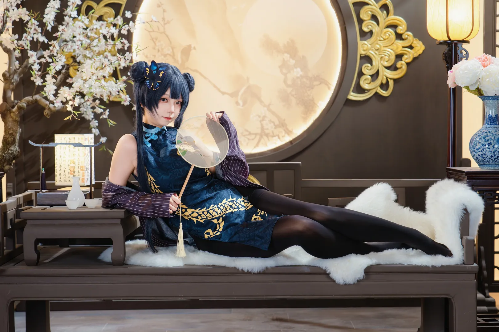 【龙华妃咲cos】蔚蓝档案里的新中式旗袍与黑丝穿搭 - 第 3 张
