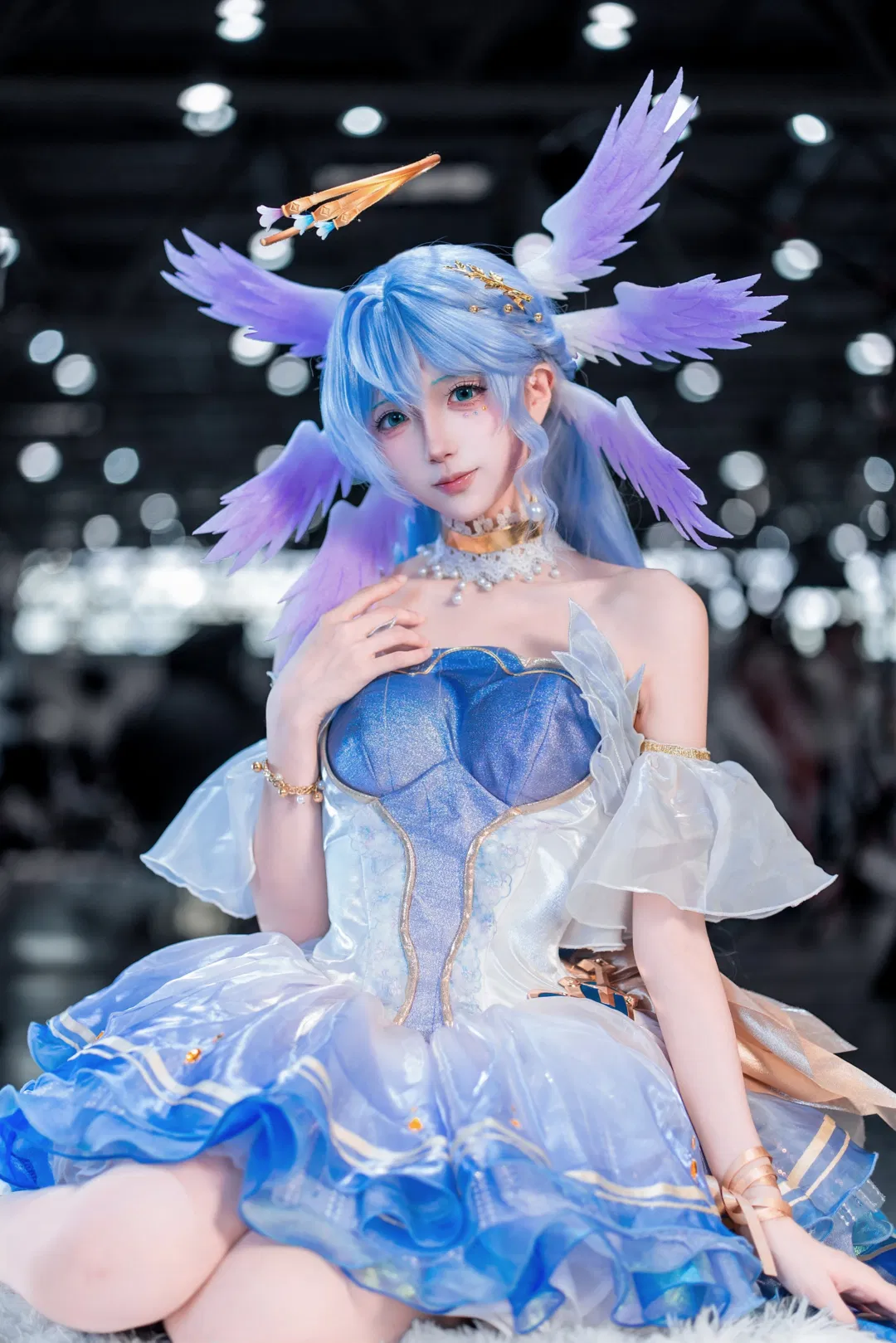 【知更鳥cos】聖心詠歎調漫展場照，藍白紗裙的夢幻呈現 - 第 3 張
