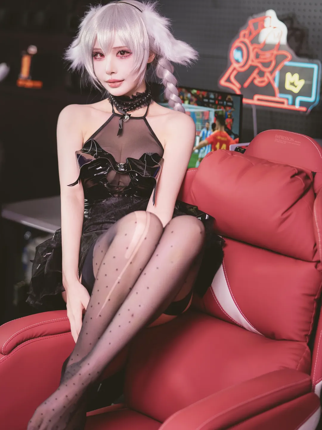 【小恶魔cos】碧蓝航线小恶魔，一起下棋吗 - 第 1 张