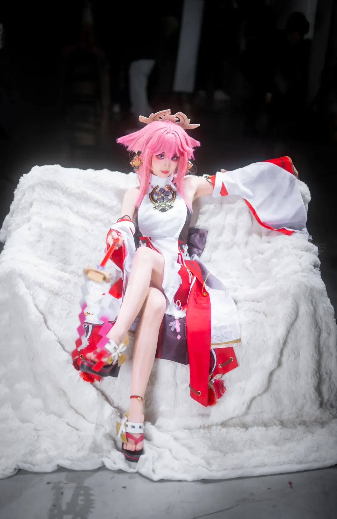 【八重神子cos】狐狸小姐的自信與慵懶 - 第 3 張