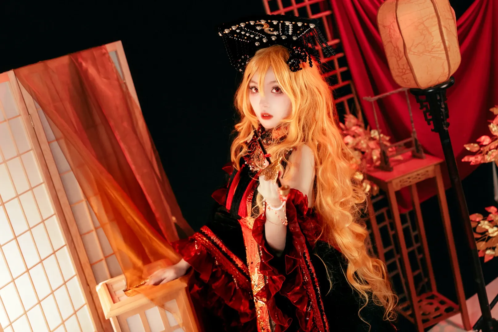 【純狐cos】東方Project裡的獨特魅力，紅黑金極致華麗 - 第 1 張