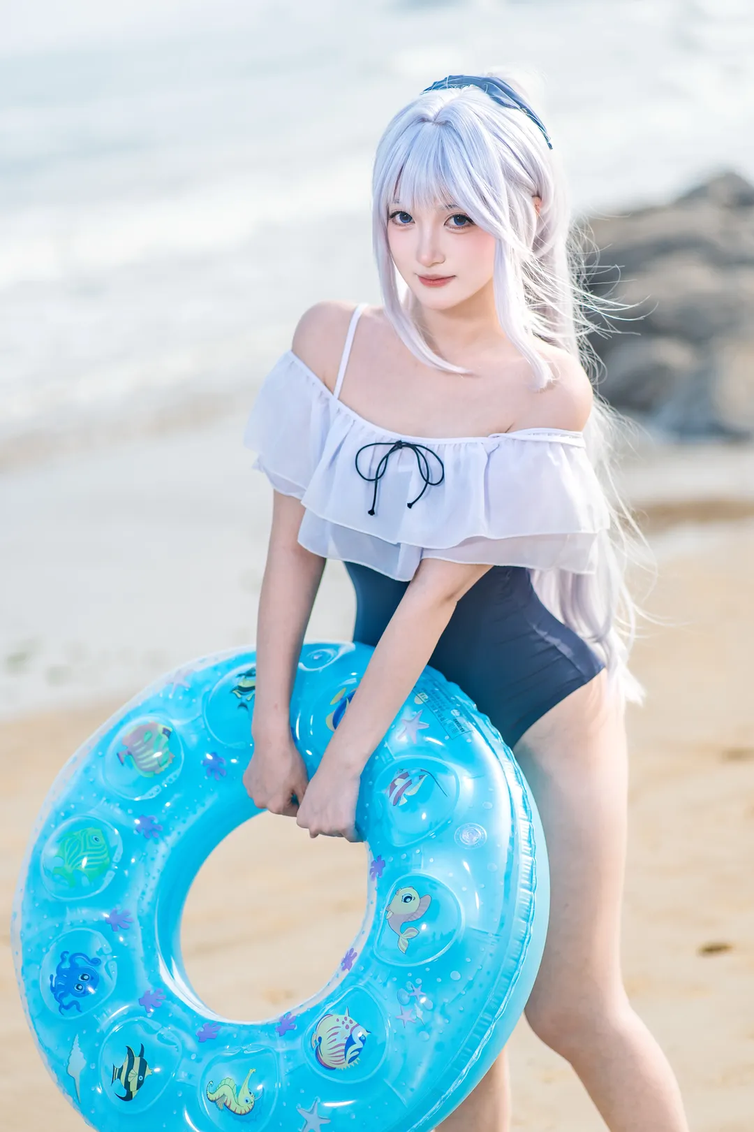 【月雪ミヤコ コスプレ】ブルーアーカイブの水着、海辺の夏に漂う爽やかさ - 2 枚目
