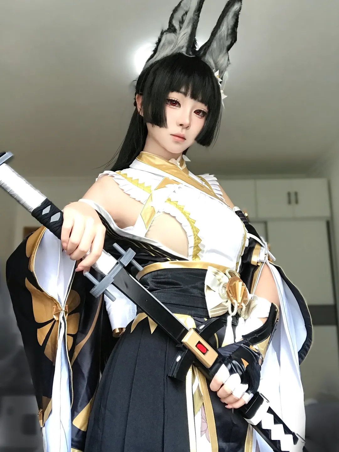 【星见雅cos】绝区零雅小姐的新衣，拿刀太飒了 - 第 1 张