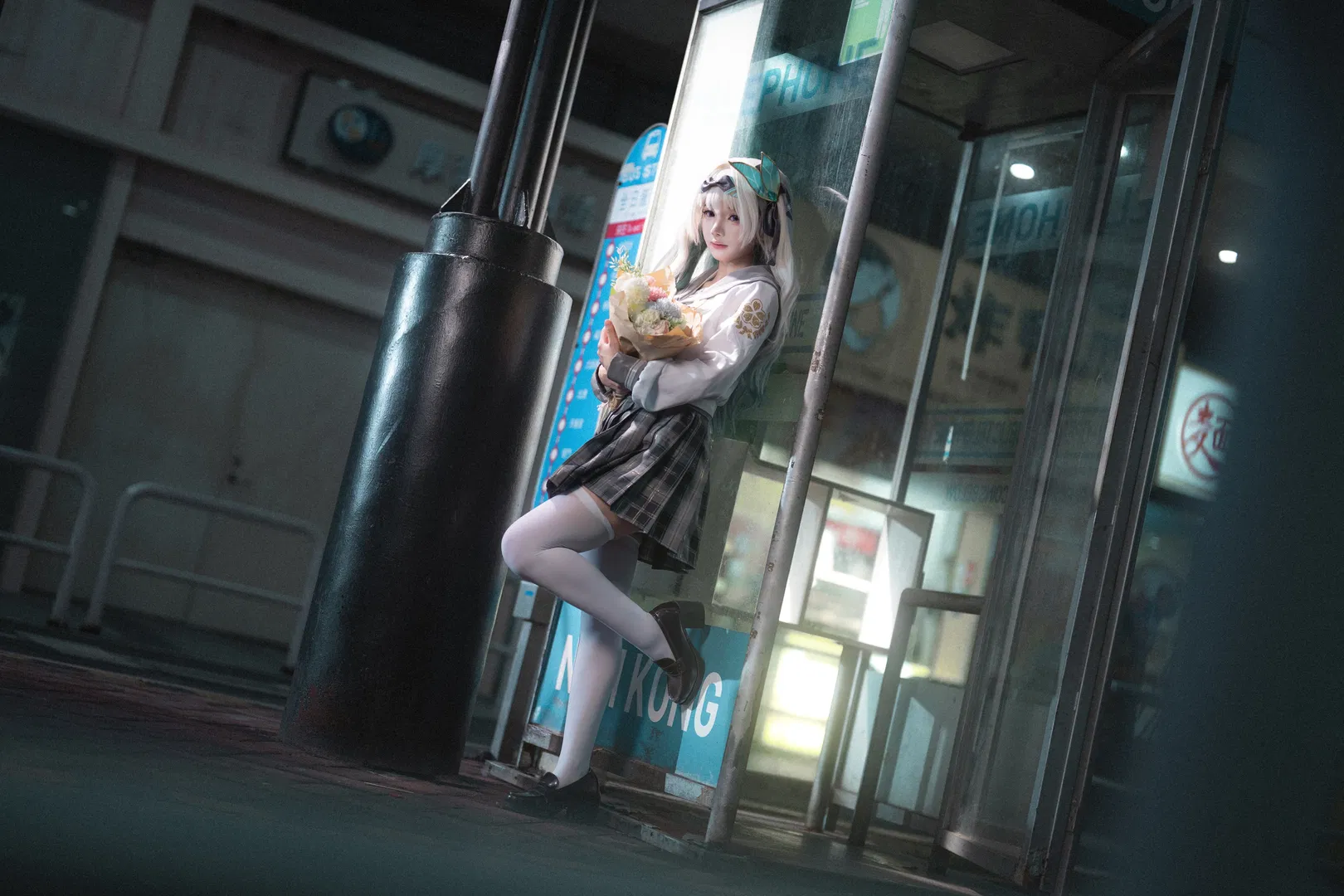 【流萤cos】崩坏星穹铁道里的JK日常，白丝与鲜花的街头漫步 - 第 8 张