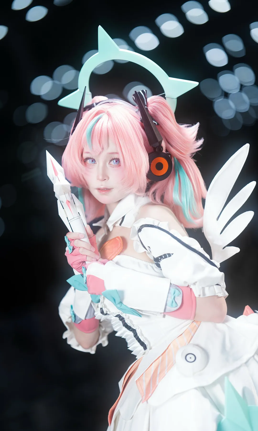 【爱芮cos】绝区零里的粉白色幻影