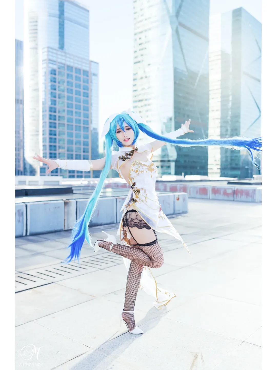 【初音未来cos】Vocaloid金丝雀旗袍天台返图 - 第 2 张
