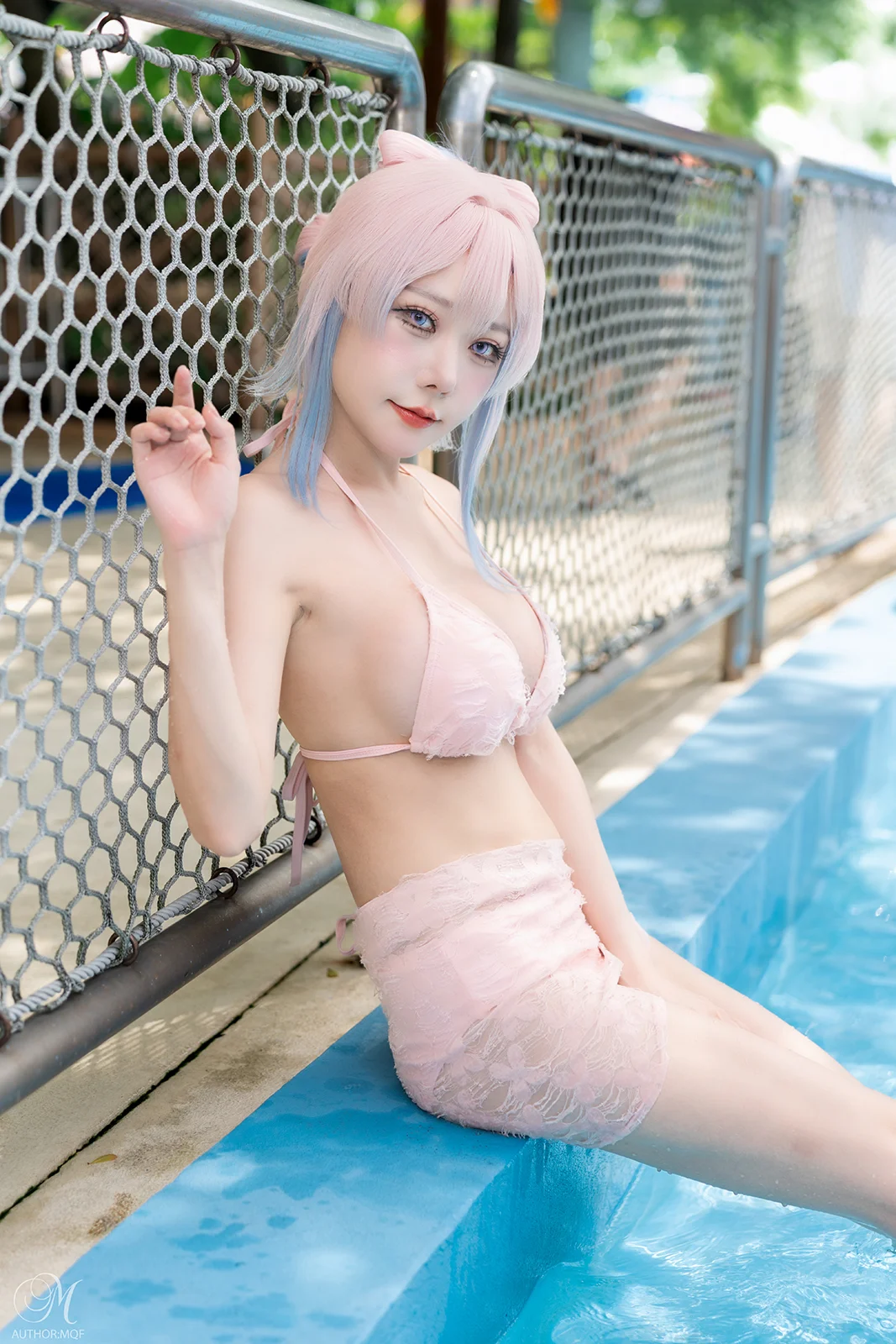夏日水上乐园的粉色系泳装写真 - 第 4 张