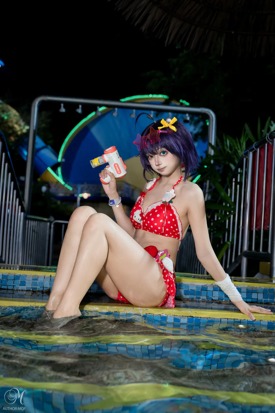 【小鸟游六花cos】中二病也要谈恋爱，夜景水上乐园泳装拍摄记录 - 第 1 张
