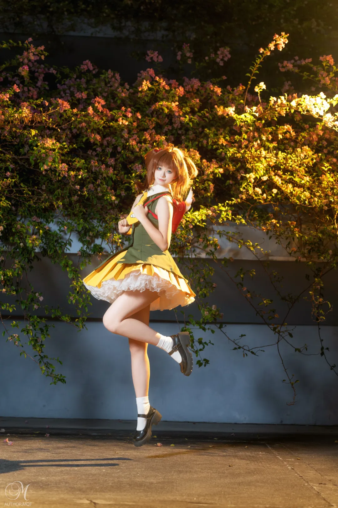【木之本樱cos】夕阳花墙下的封印解除与魔法杖 - 第 2 张