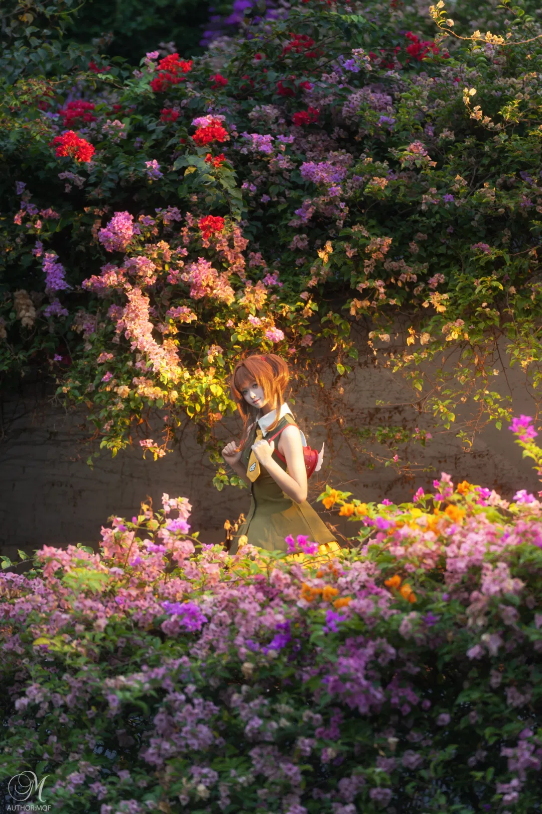 【木之本樱cos】夕阳花墙下的封印解除与魔法杖 - 第 4 张