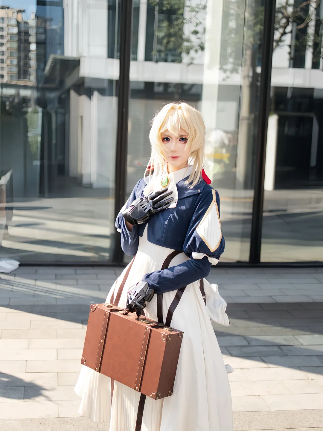 【紫罗兰永恒花园cos】复古提箱与黑伞下的漫展记录 - 第 3 张