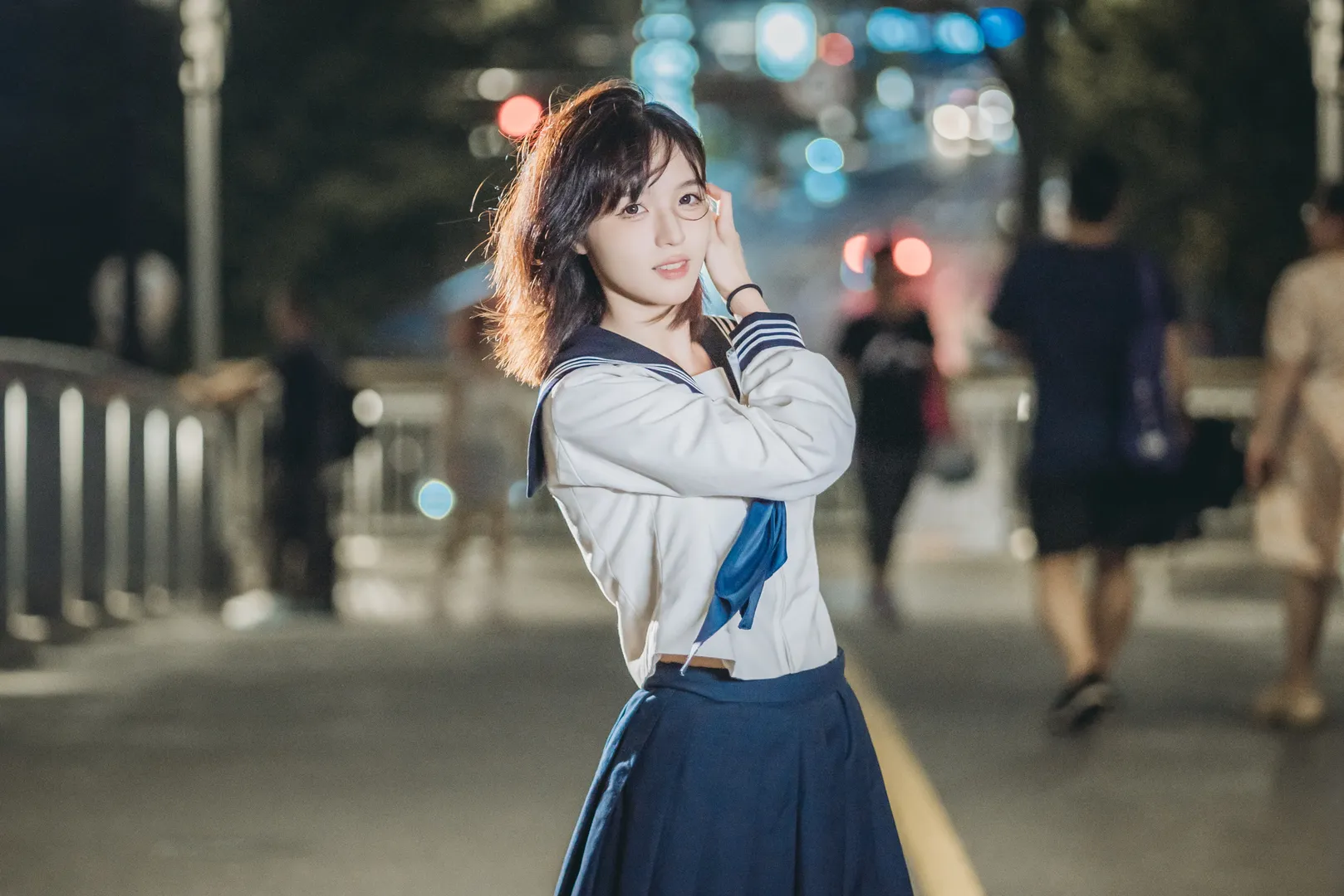 雨夜街头，这套JK制服与透明伞的夜景记录 - 第 5 张