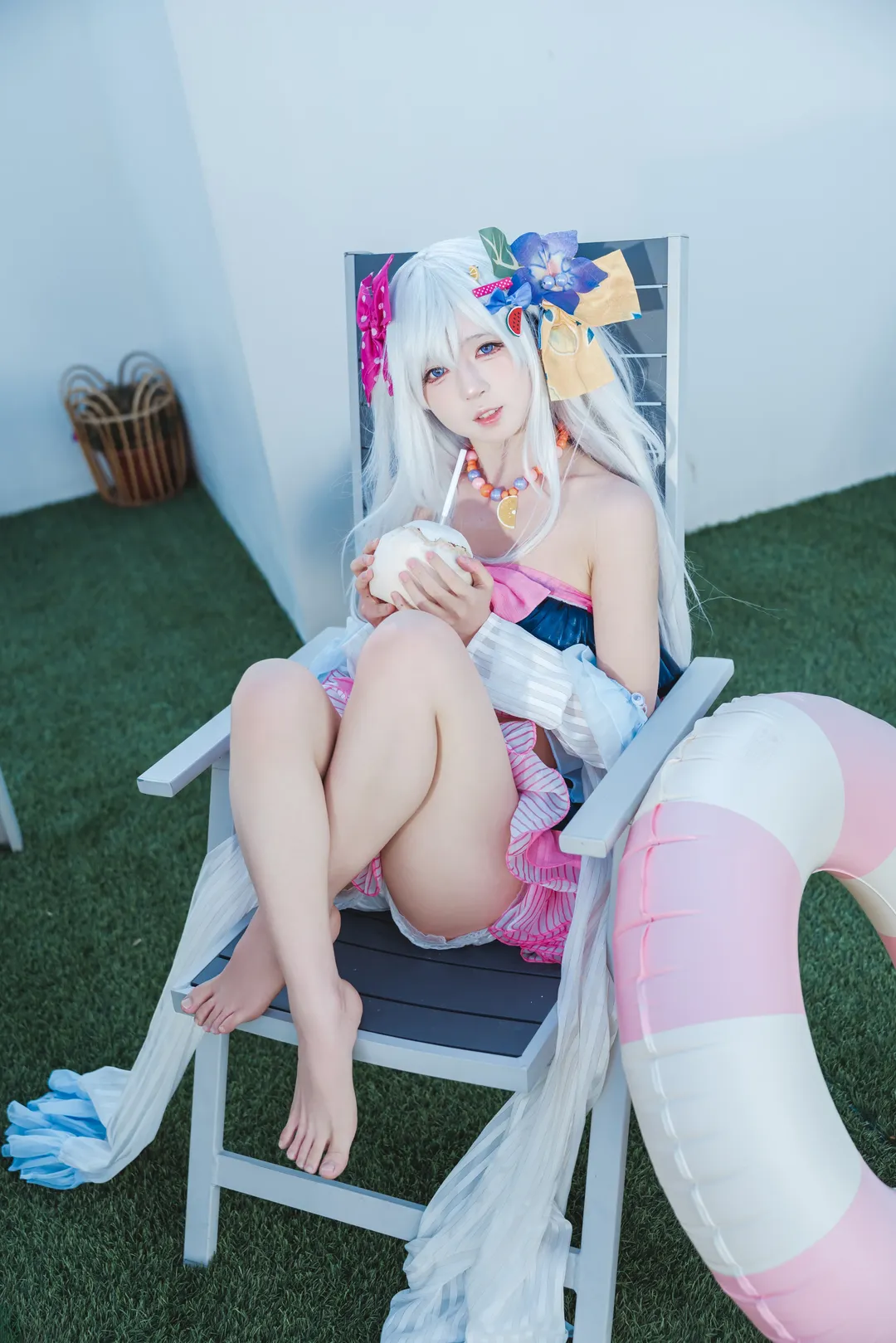 【白洲梓cos】碧蓝档案水着 夏日海滩边的小憩 - 第 1 张