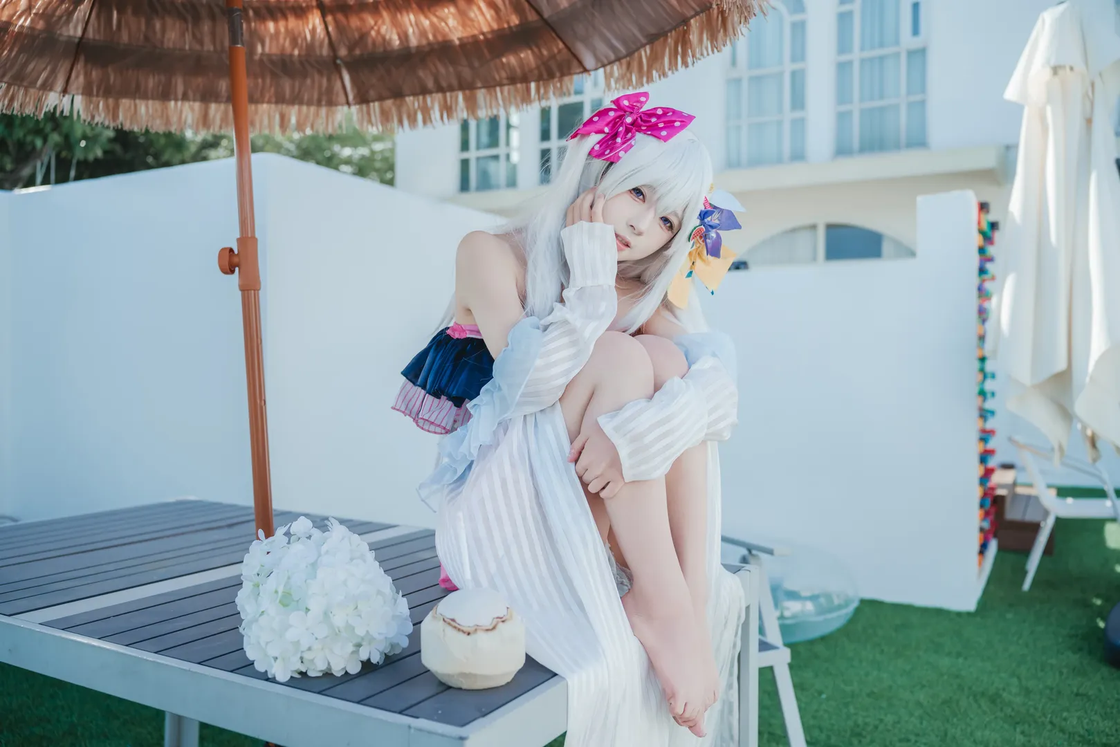 【白洲梓cos】碧蓝档案水着 夏日海滩边的小憩 - 第 9 张