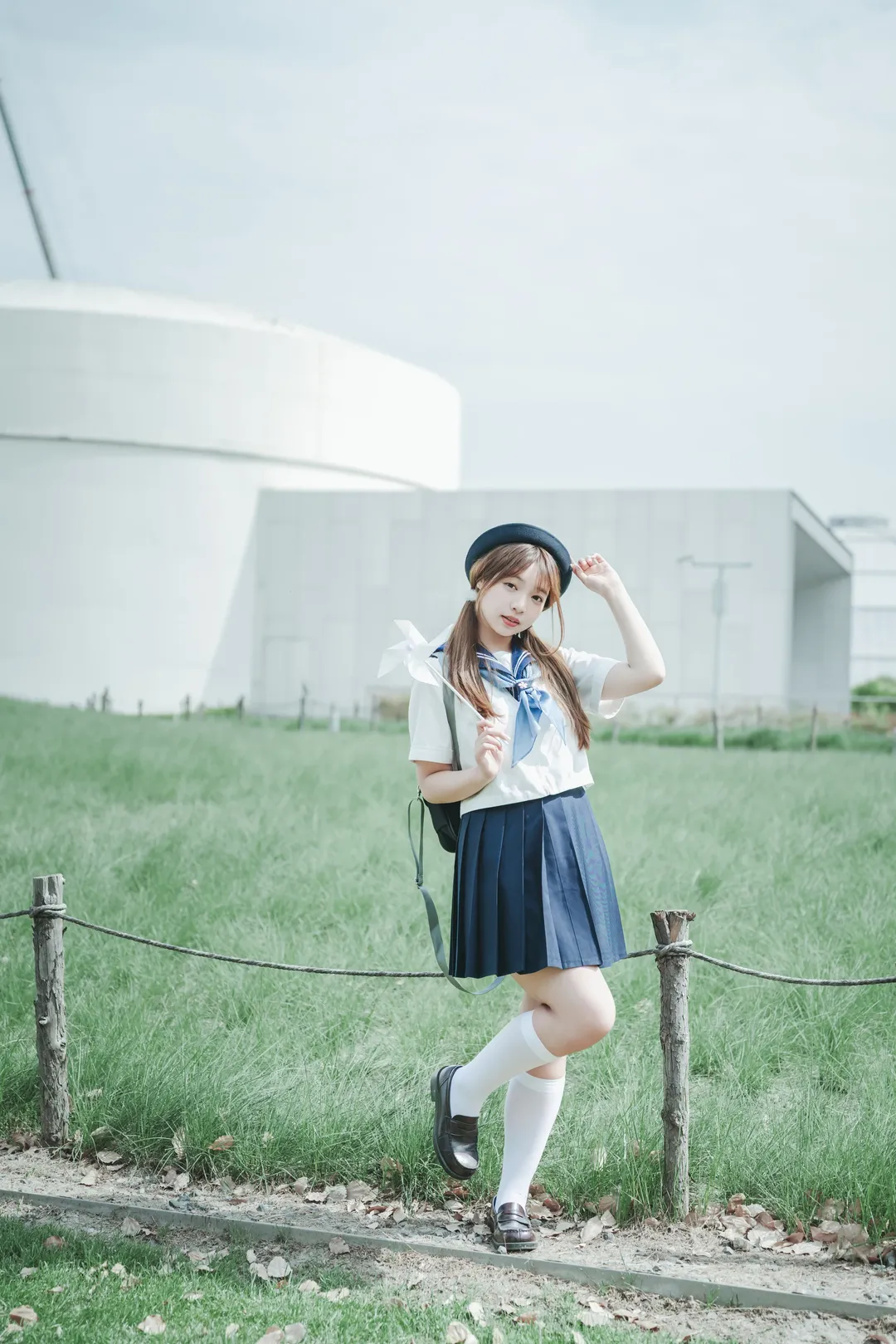 夏日草地JK制服写真 - 第 3 张