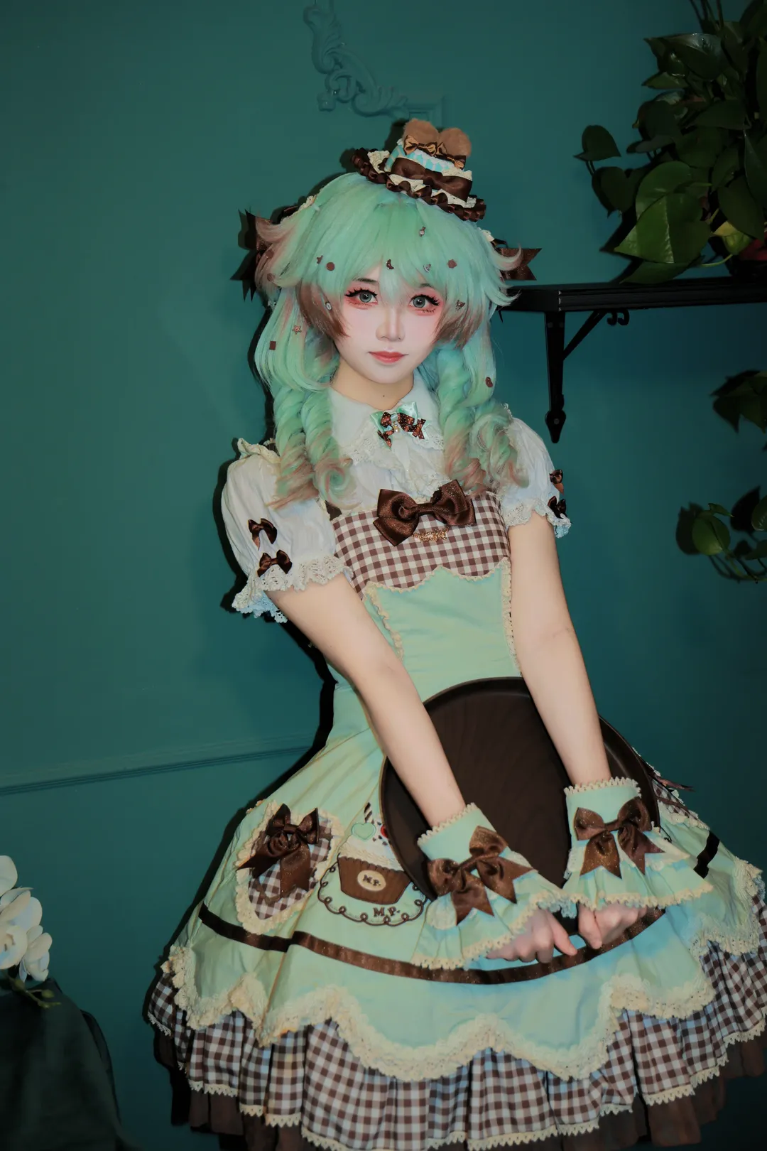 薄荷绿薄巧洛丽塔的复古咖啡店留影 - 第 6 张