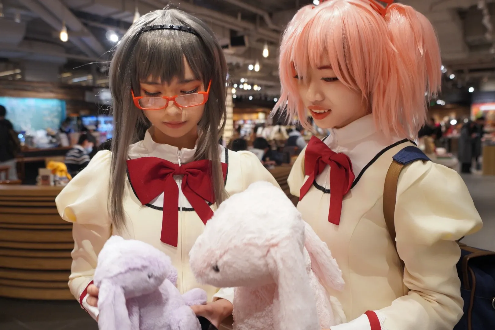 【晓美焰cos】魔法少女小圆的放学日常 - 第 2 张