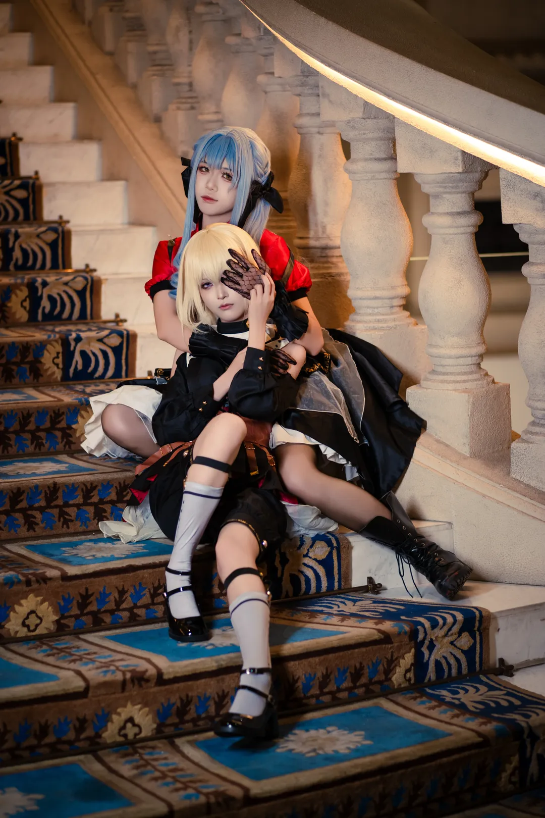 【三角初华cos】母鸡卡初祥组合，为你戴上面具的楼梯间神秘氛围 - 第 1 张