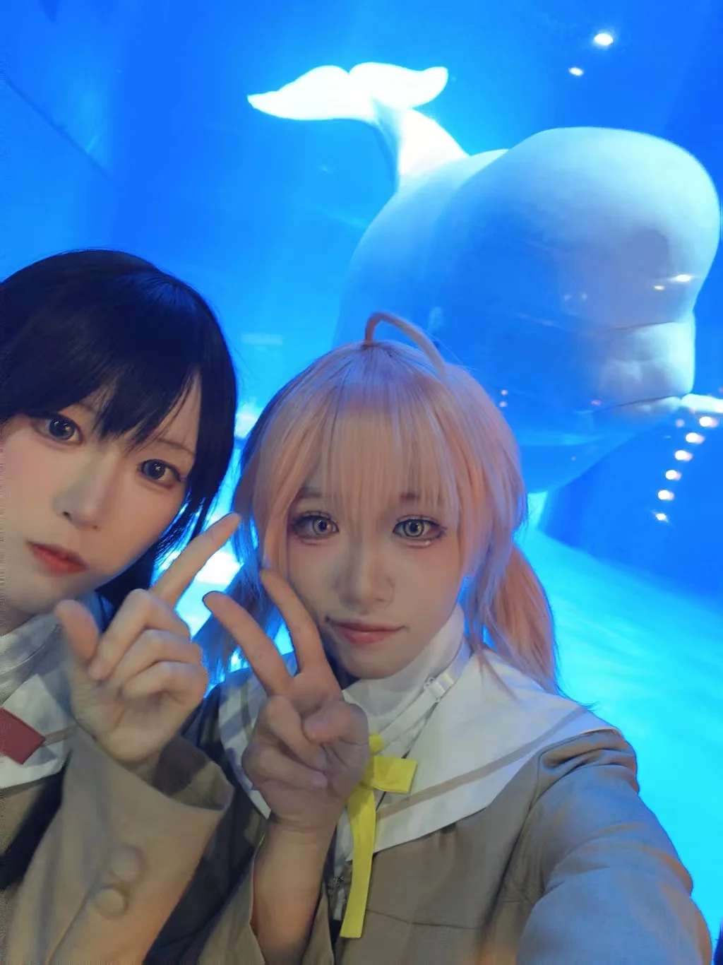 小糸侑cos，和七海灯子再现终将成为你水族馆约会 - 第 5 张