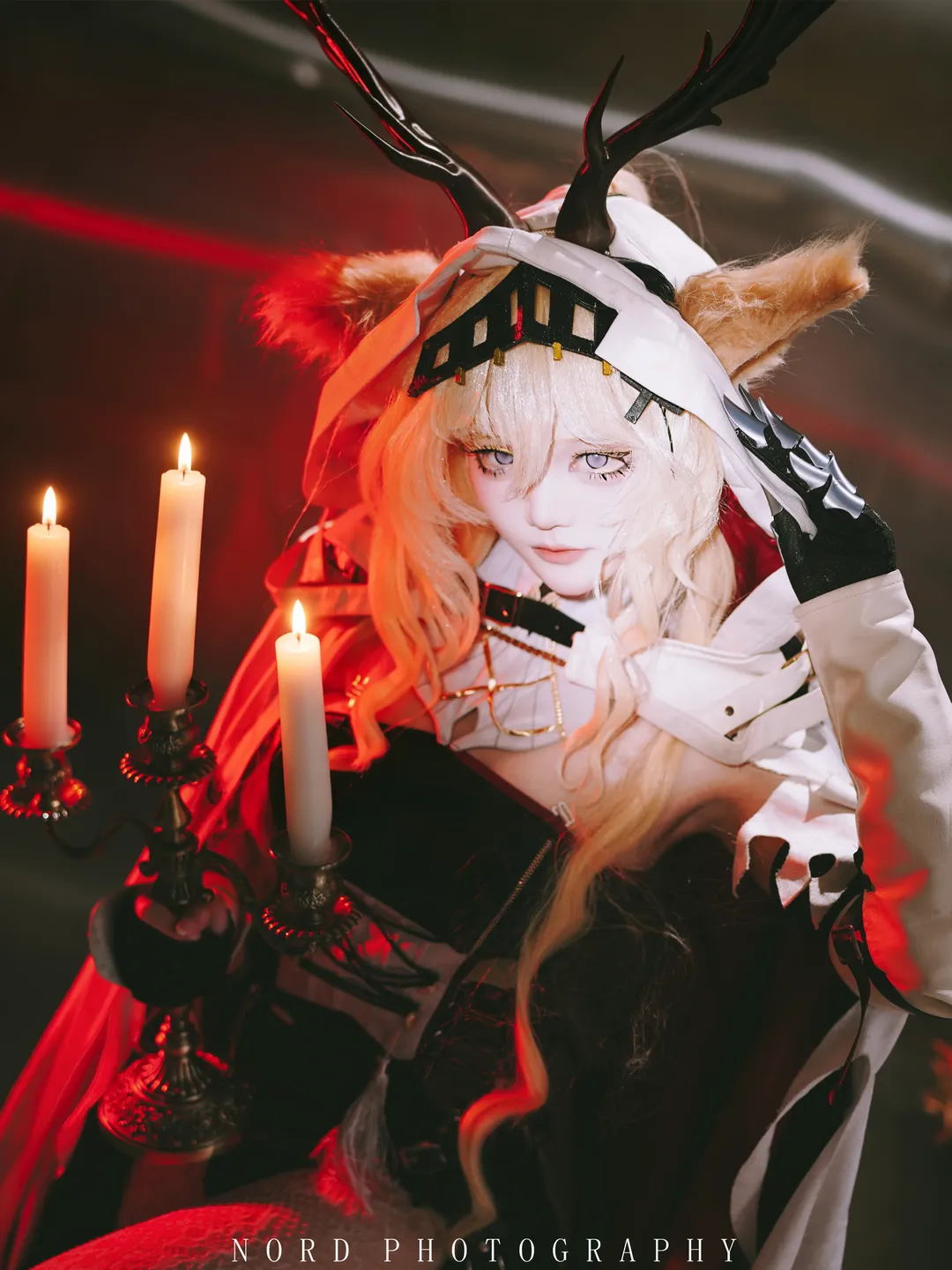 【ヴィヴィアナ コスプレ】アークナイツ 燭騎士のダークゴシックイベント写真 - 1 枚目