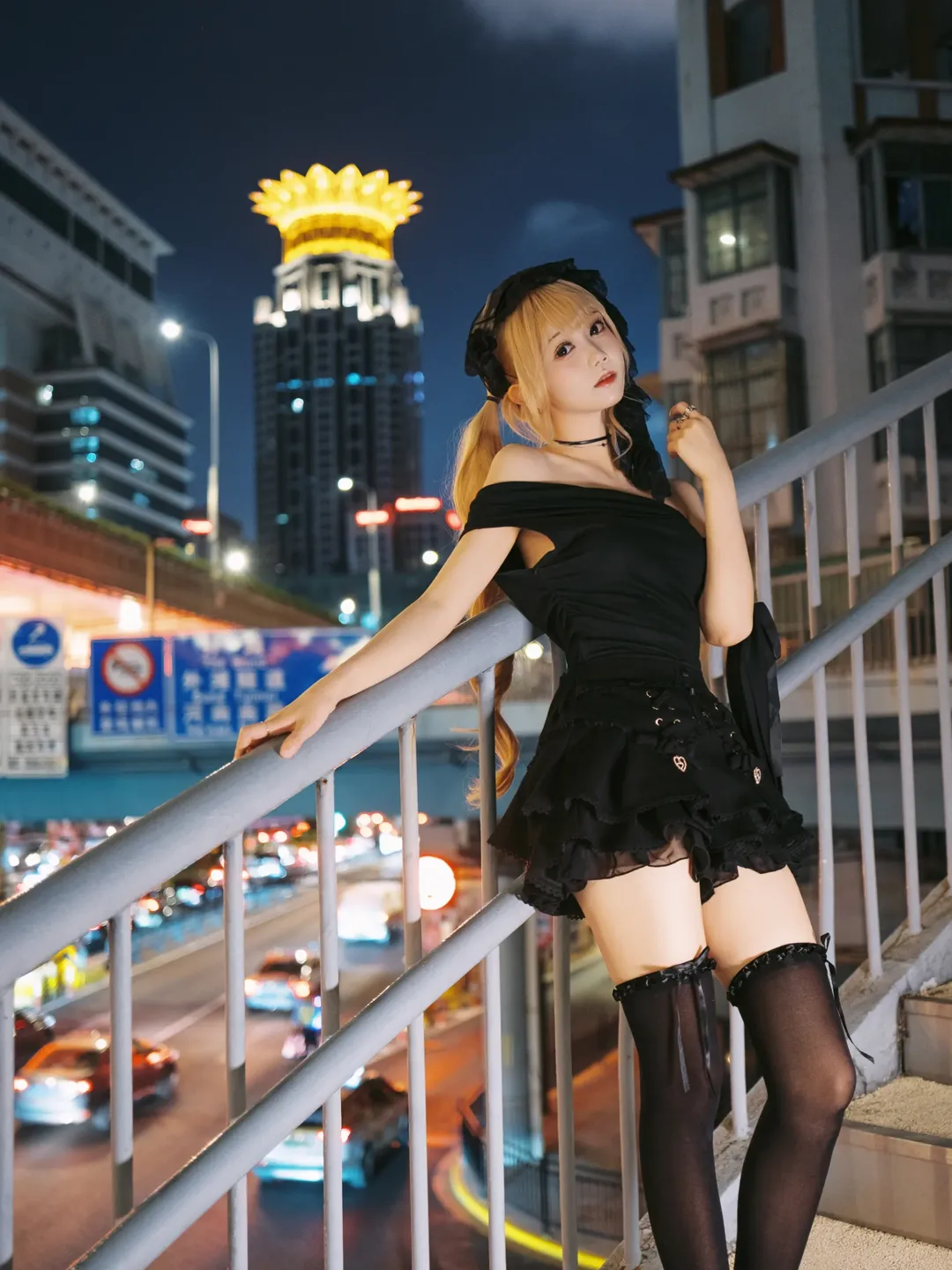 暗黑系金髮雙馬尾 深夜街頭的氛圍感夜拍 - 第 11 張