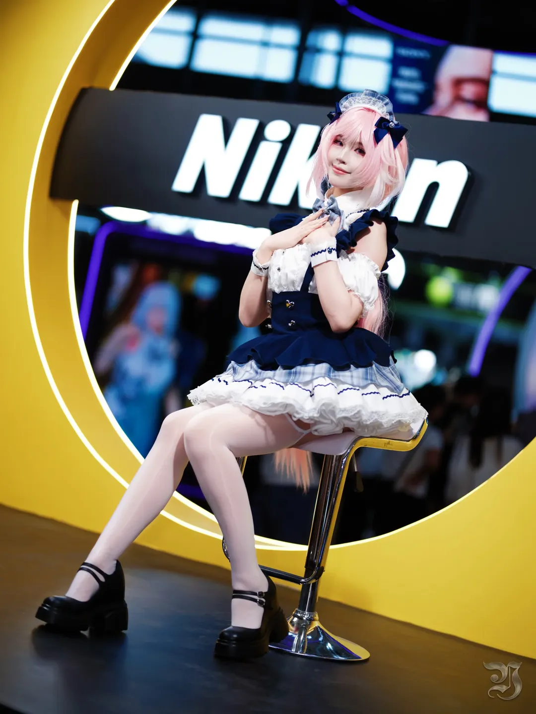 CJ2026尼康展台：黑皮衣猫娘与女仆装场照记录 - 第 9 张