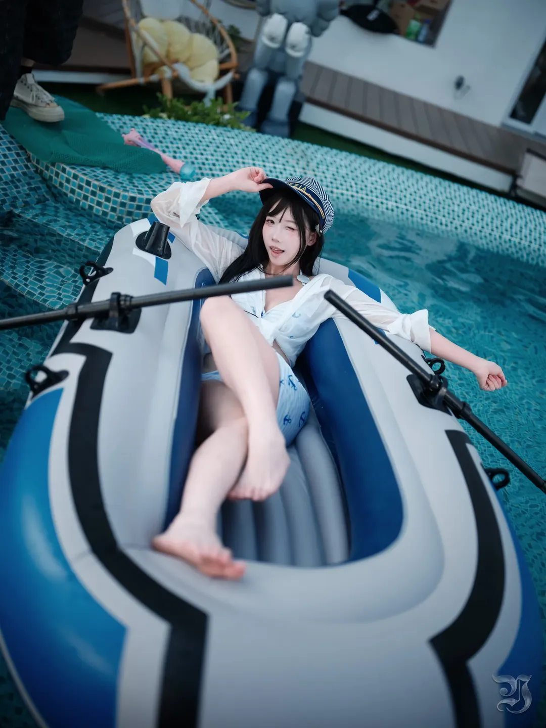 夏日海军风泳池写真 清凉一夏玩水穿搭 - 第 11 张