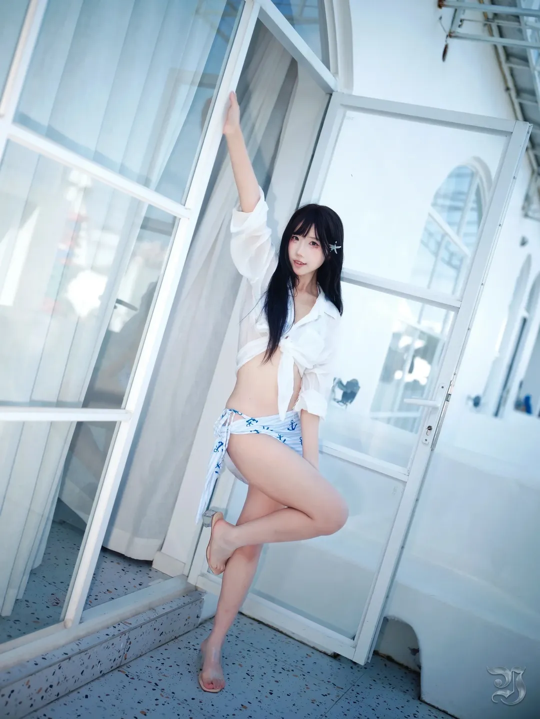 夏日海军风泳池写真 清凉一夏玩水穿搭 - 第 6 张
