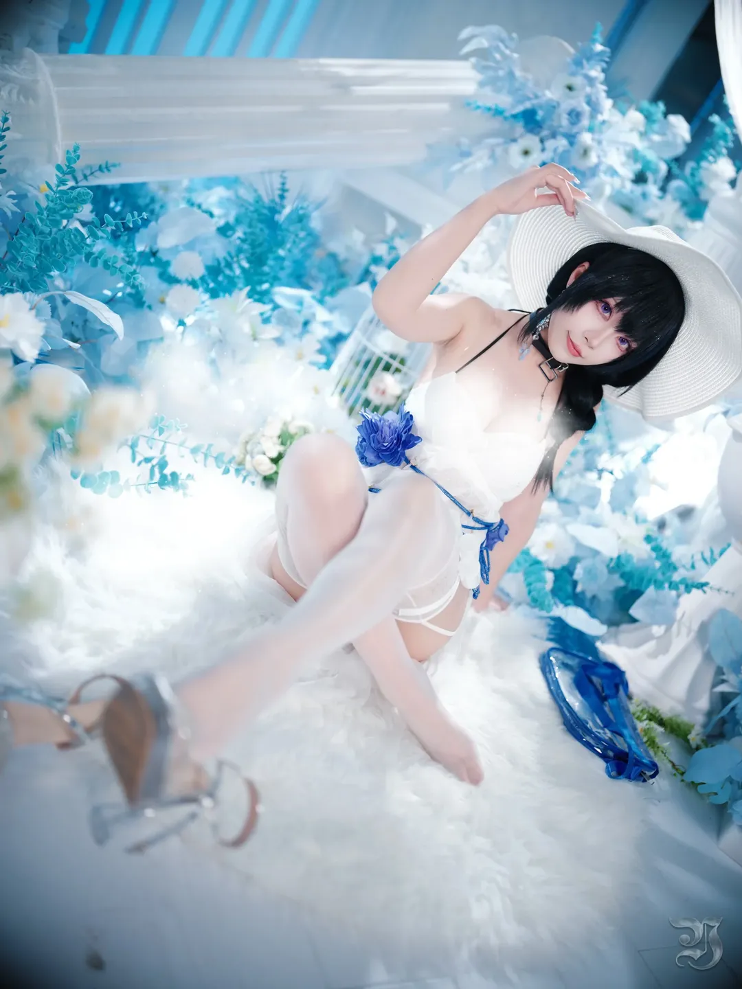 【梅里cos】勝利女神藍白花海中的清冷夢幻 - 第 11 張