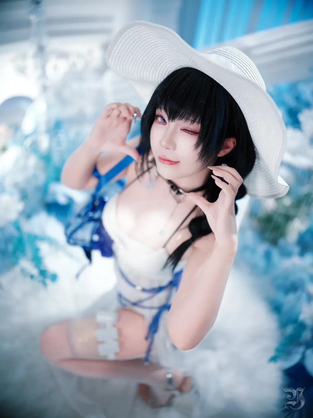 【梅里cos】勝利女神藍白花海中的清冷夢幻 - 第 15 張