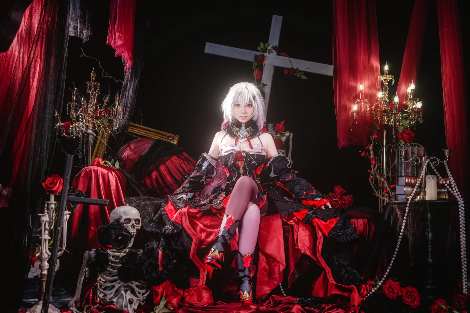 【德麗莎cos】崩壞3月下誓約，紅黑哥特風的迷人氣息 - 第 7 張