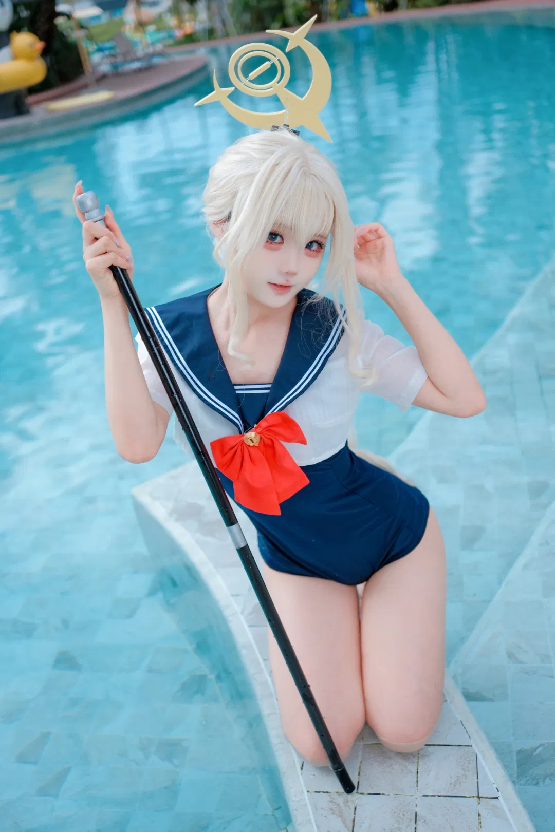 【笑面教授cos】蔚蓝档案夏日泳池的水手服造型 - 第 2 张