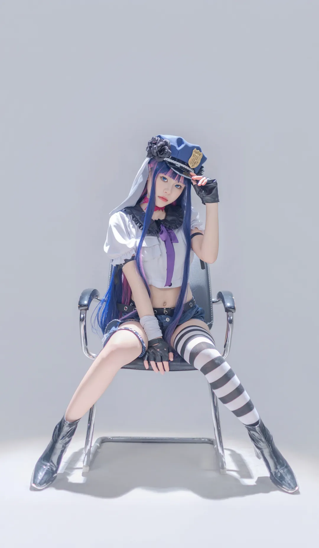 【s妹cos】吊带袜天使的警服造型，气场十足 - 第 1 张