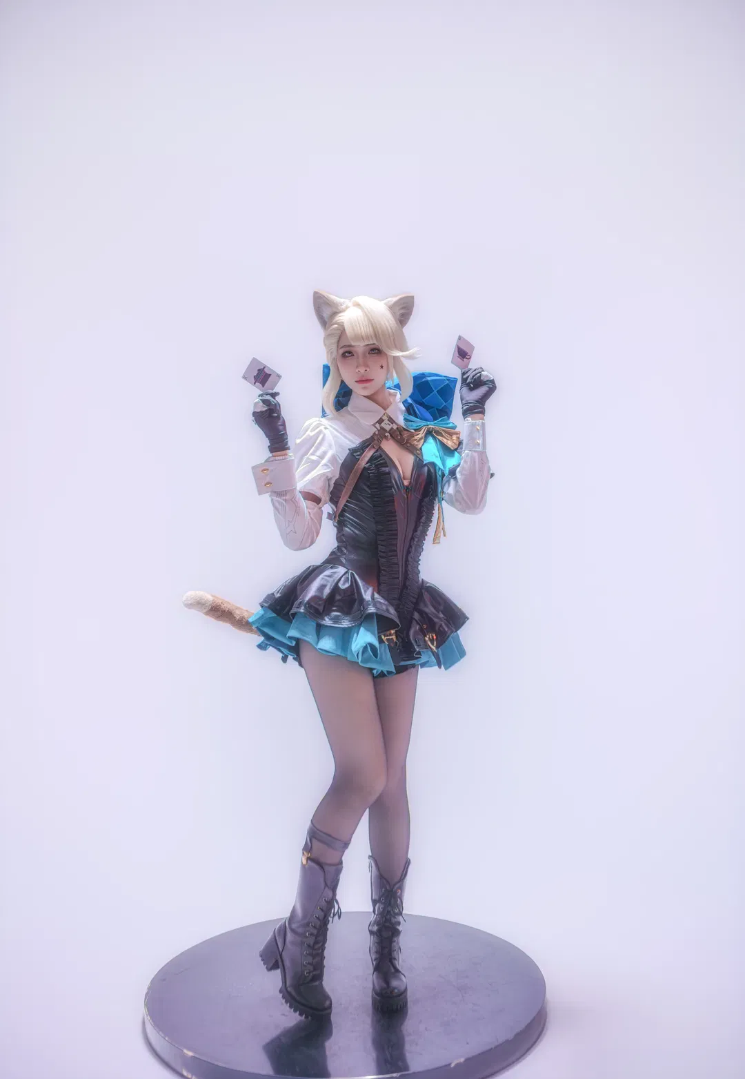 【琳妮特cos】原神魔术师少女，黑丝与扑克牌的完美结合 - 第 2 张