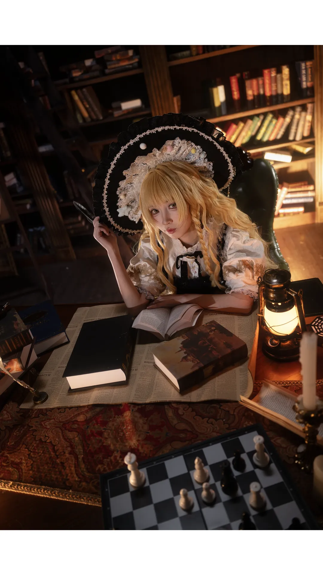 【魔理沙cos】复古书房里的魔法使 - 第 1 张