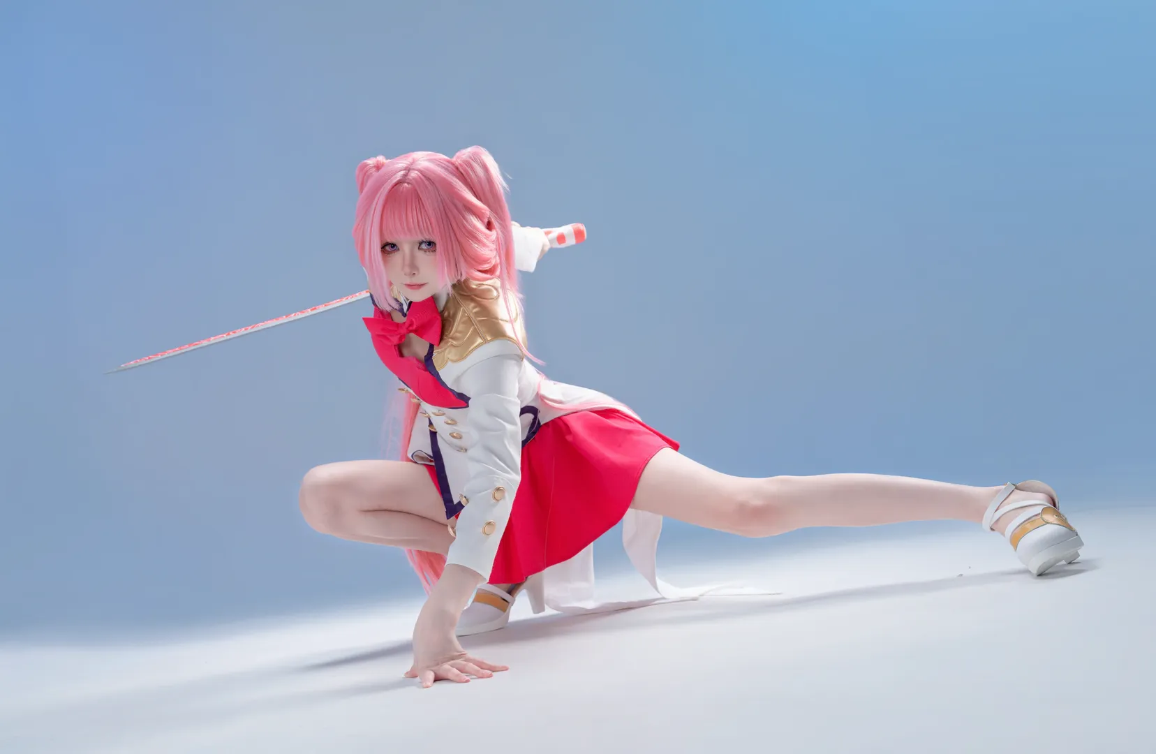 【纳兰嫣然cos】斗破苍穹里的嫣然，白棚里的剑客少女