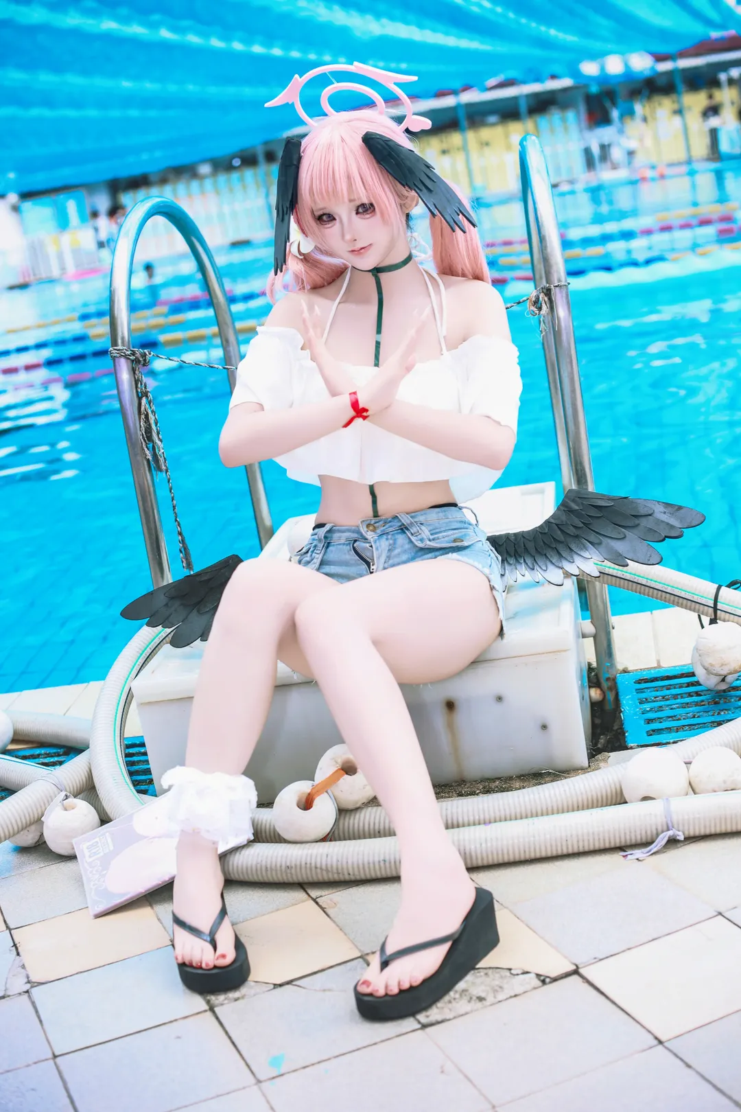 【下江小春cos】蔚蓝档案泳池清凉写真 - 第 7 张