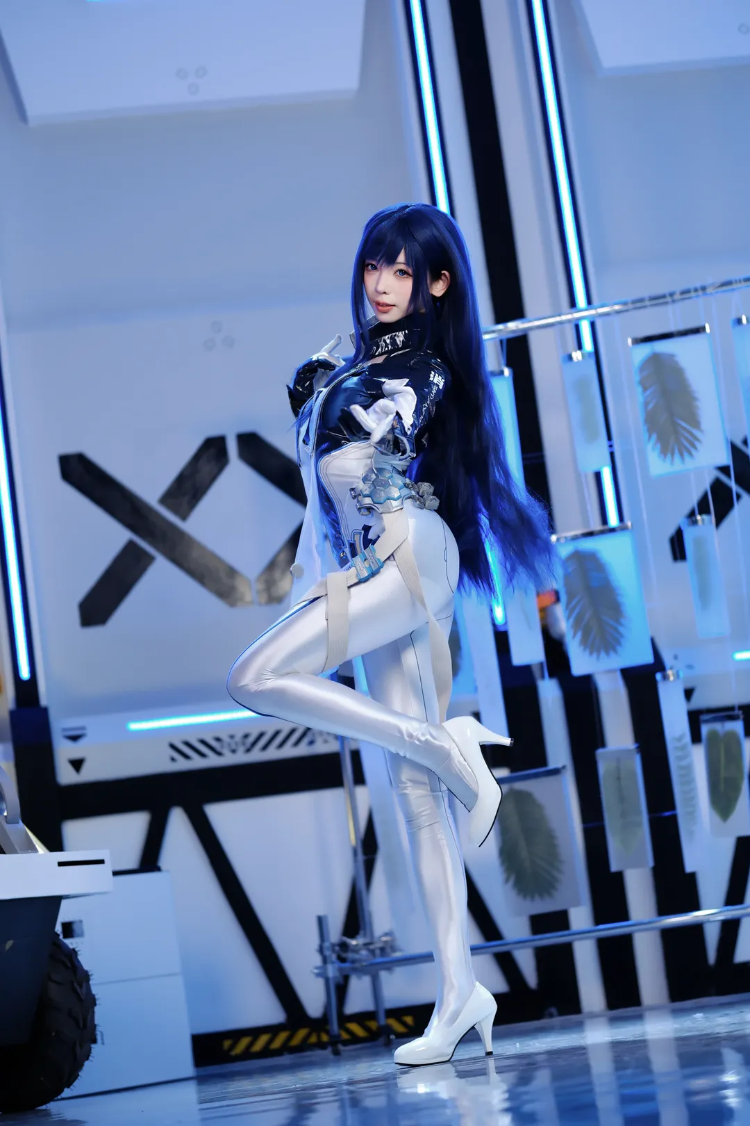 【渡鴉cos】劍星與Nikke碰撞出的冷冽魅惑 - 第 7 張
