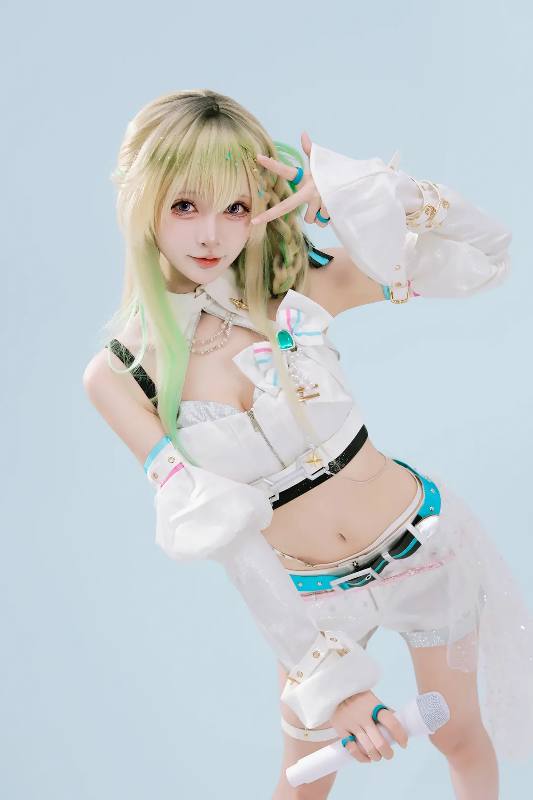 【琳奈cos】鸣潮Solar5新成员琳奈，打歌服初舞台 - 第 1 张