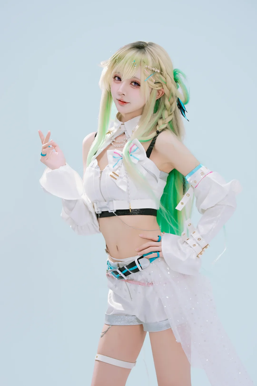 【琳奈cos】鸣潮Solar5新成员琳奈，打歌服初舞台 - 第 2 张