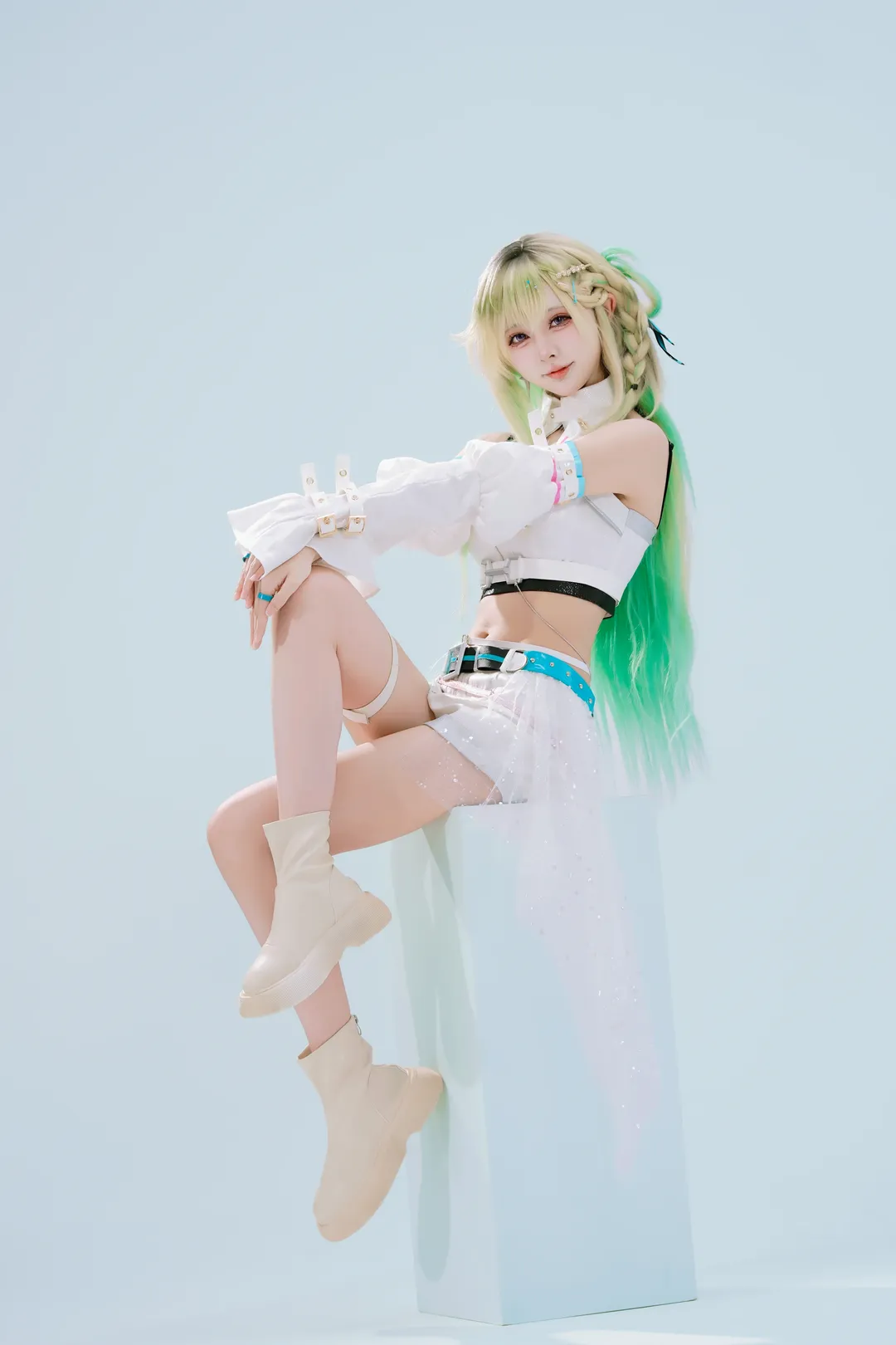 【琳奈cos】鸣潮Solar5新成员琳奈，打歌服初舞台 - 第 6 张