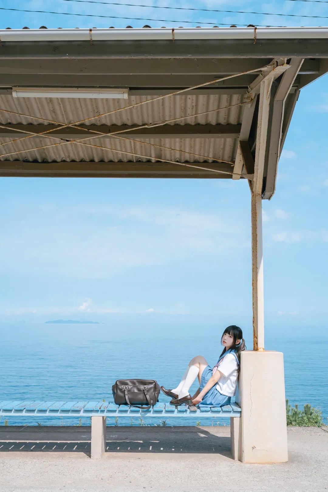 夏日JK制服写真，伊予下灘的海边车站太出片了 - 第 2 张