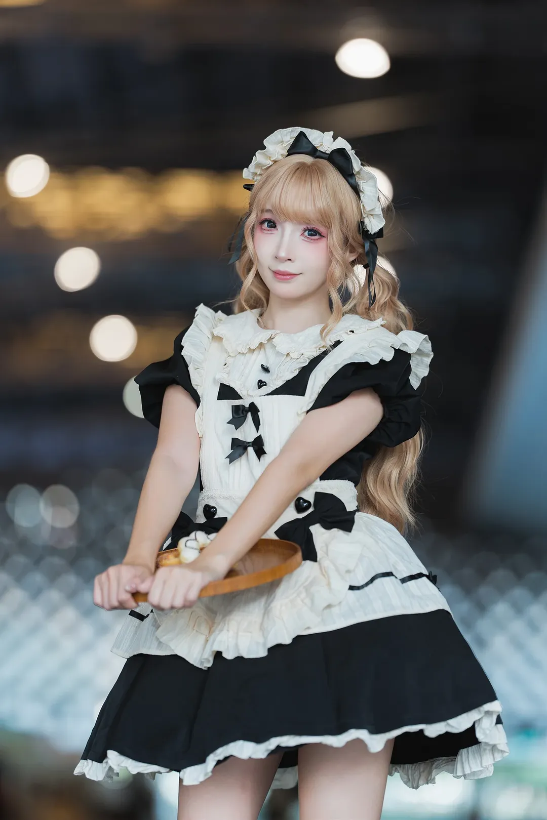 唯卓仕展台黑白女仆装cosplay拍摄体验 - 第 3 张