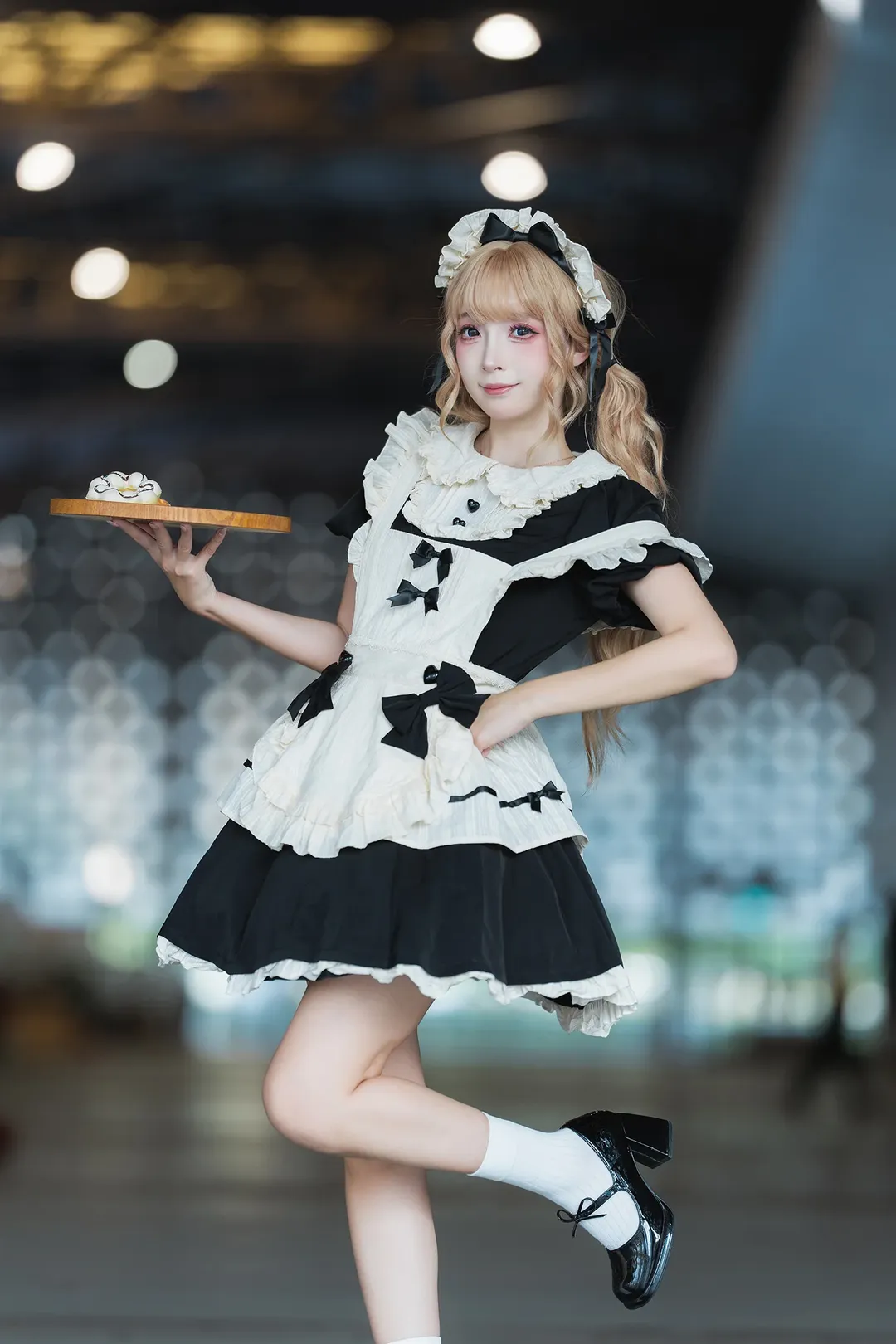 唯卓仕展台黑白女仆装cosplay拍摄体验 - 第 6 张