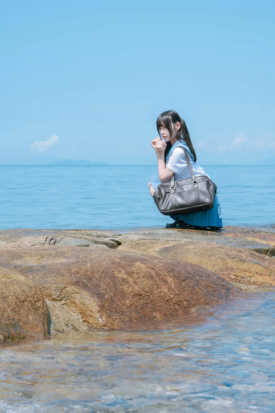 海邊水手服雙馬尾，正午頂光下的日系氛圍感寫真 - 第 17 張