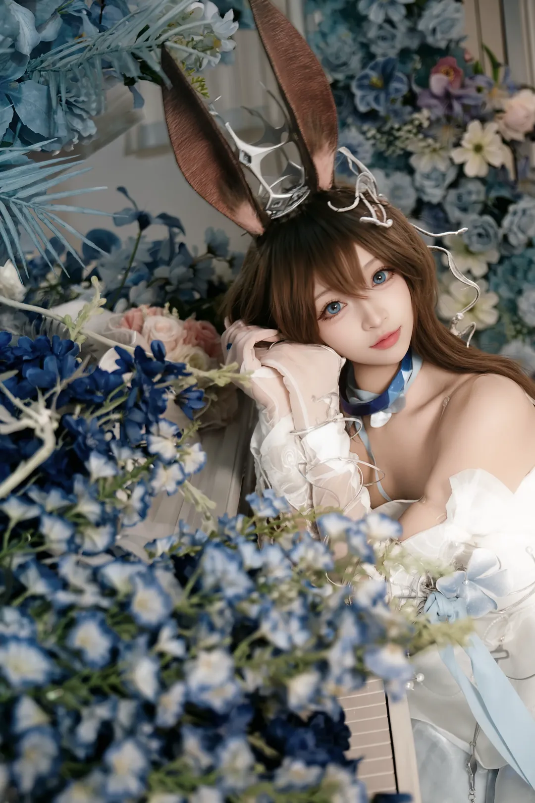 【阿米婭cos】明日方舟羅德島的藍色花海與音樂旋律 - 第 1 張