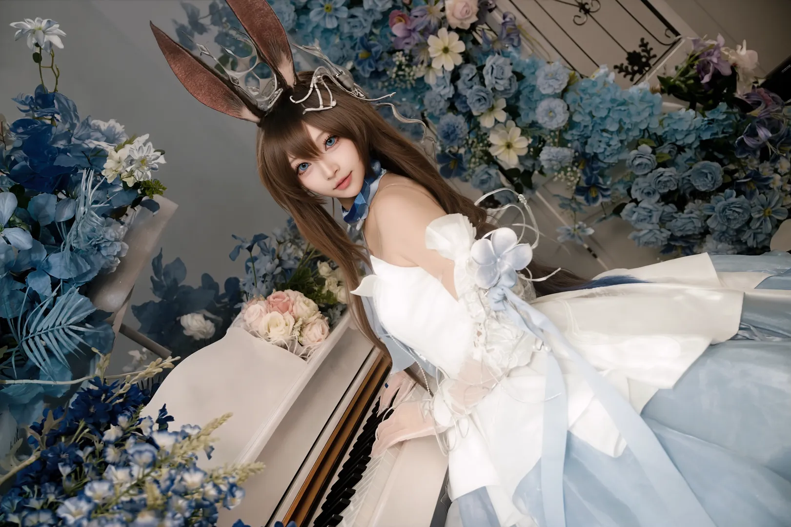 【阿米婭cos】明日方舟羅德島的藍色花海與音樂旋律 - 第 2 張