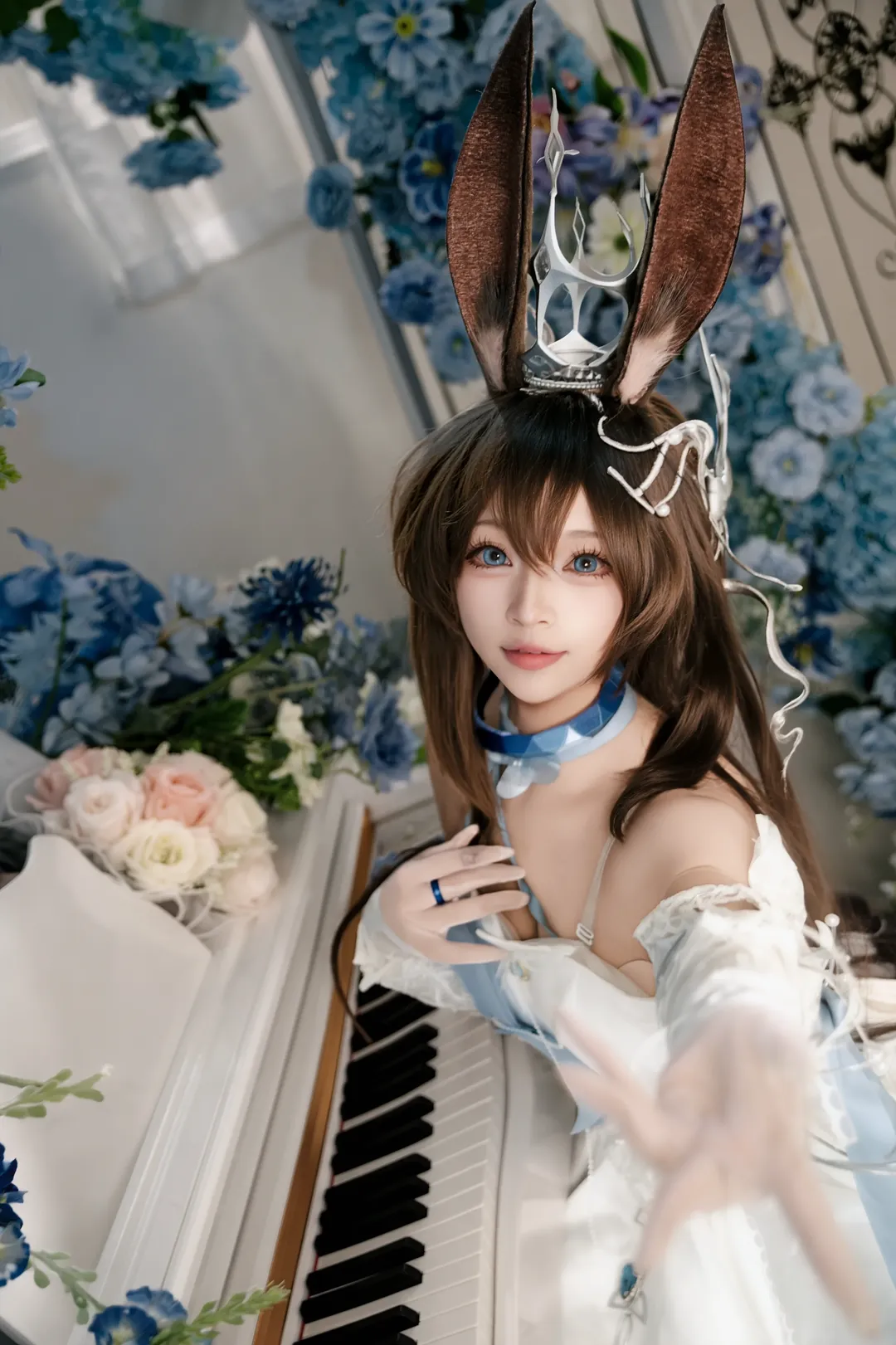 【阿米婭cos】明日方舟羅德島的藍色花海與音樂旋律 - 第 6 張